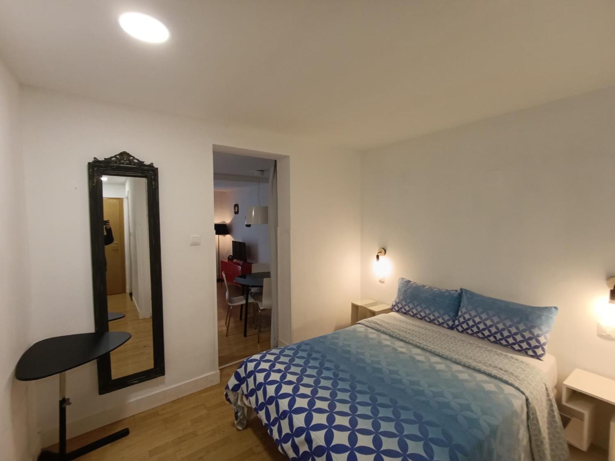 Apartamento En Huertas Мадрид Екстер'єр фото
